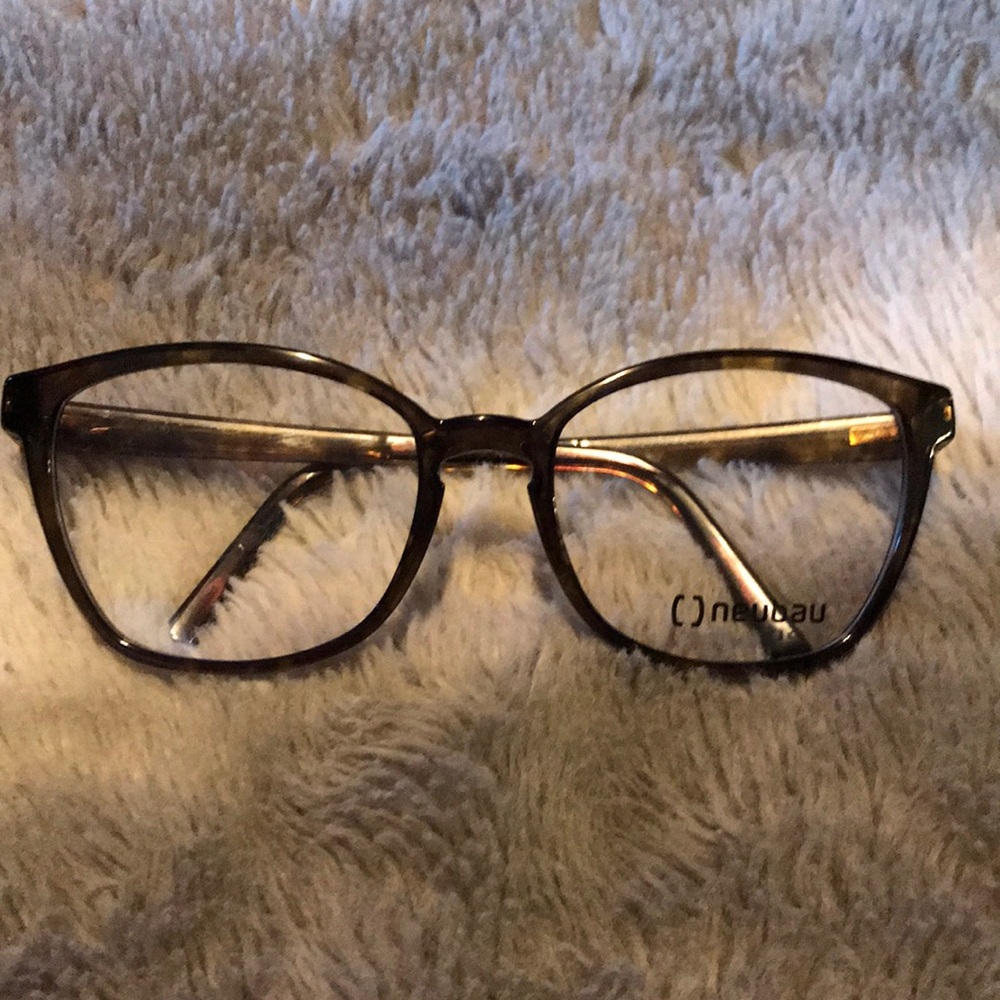 Neubau non-prescribed reading glasses